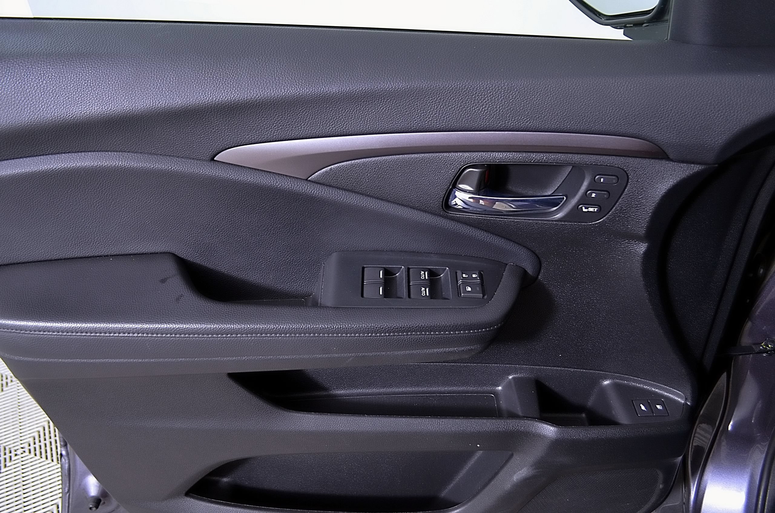Used 2021 Honda Pilot Special Edition image 16