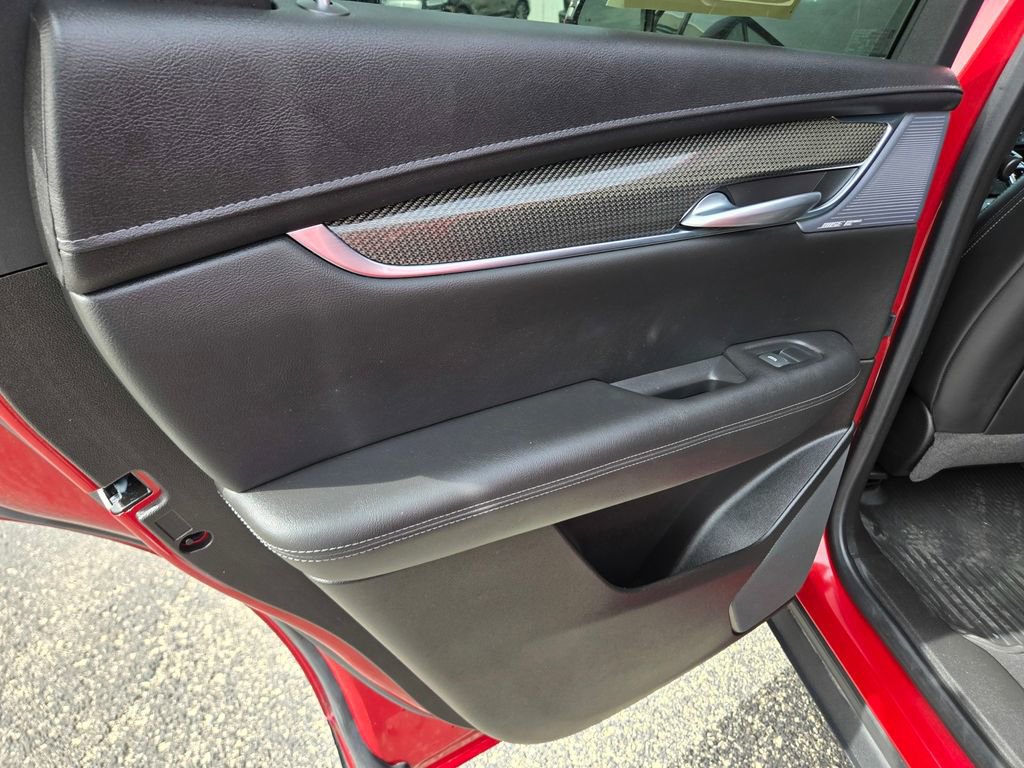 Used 2023 Cadillac XT5 Sportv image 38