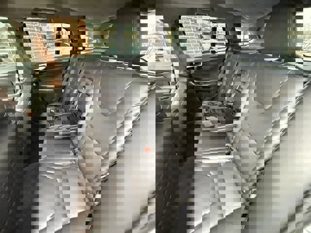 Used 2017 Volvo V60 T5 Premier w/ Convenience Package image 13