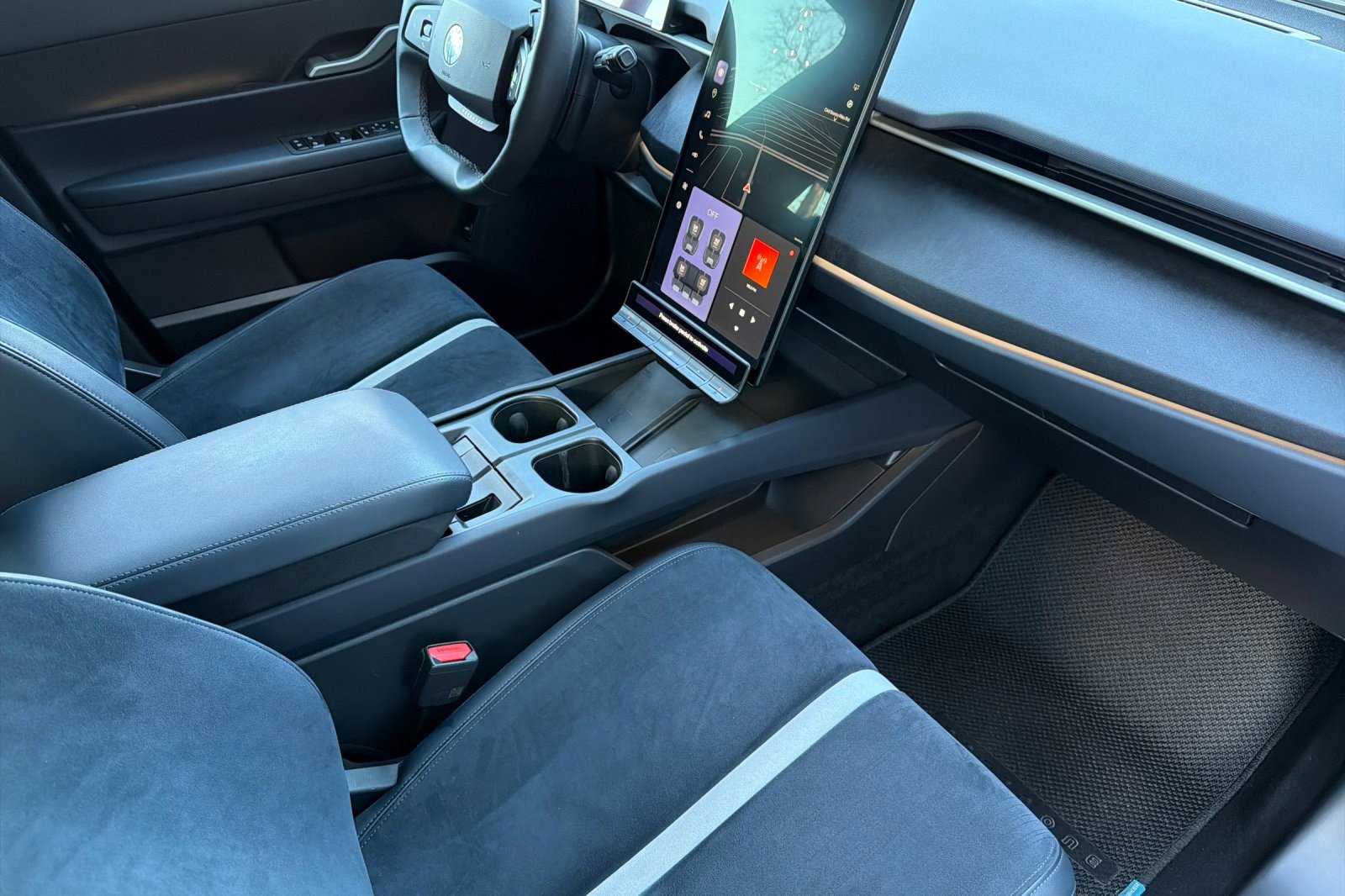 Used 2023 Fisker Ocean One image 20