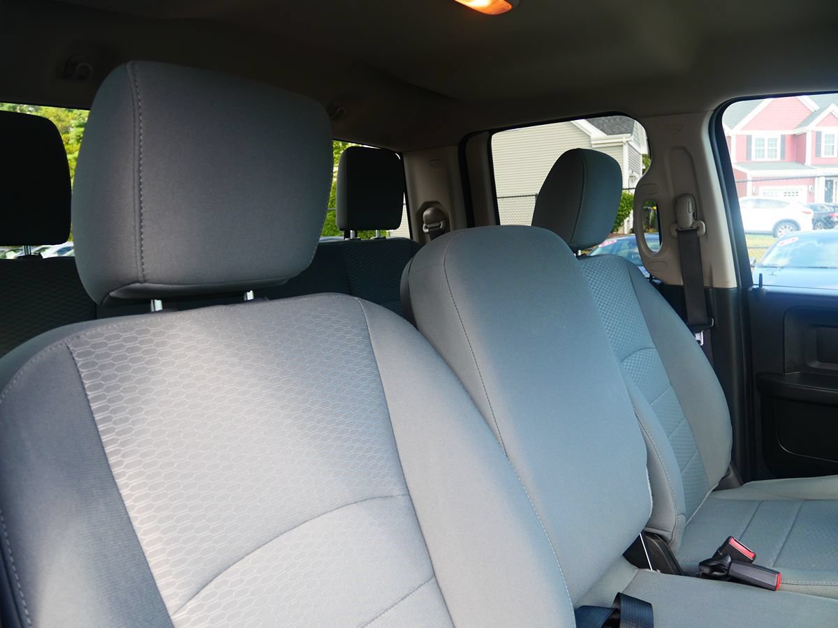 Used 2019 RAM 1500 Express AWD/4WD image 18