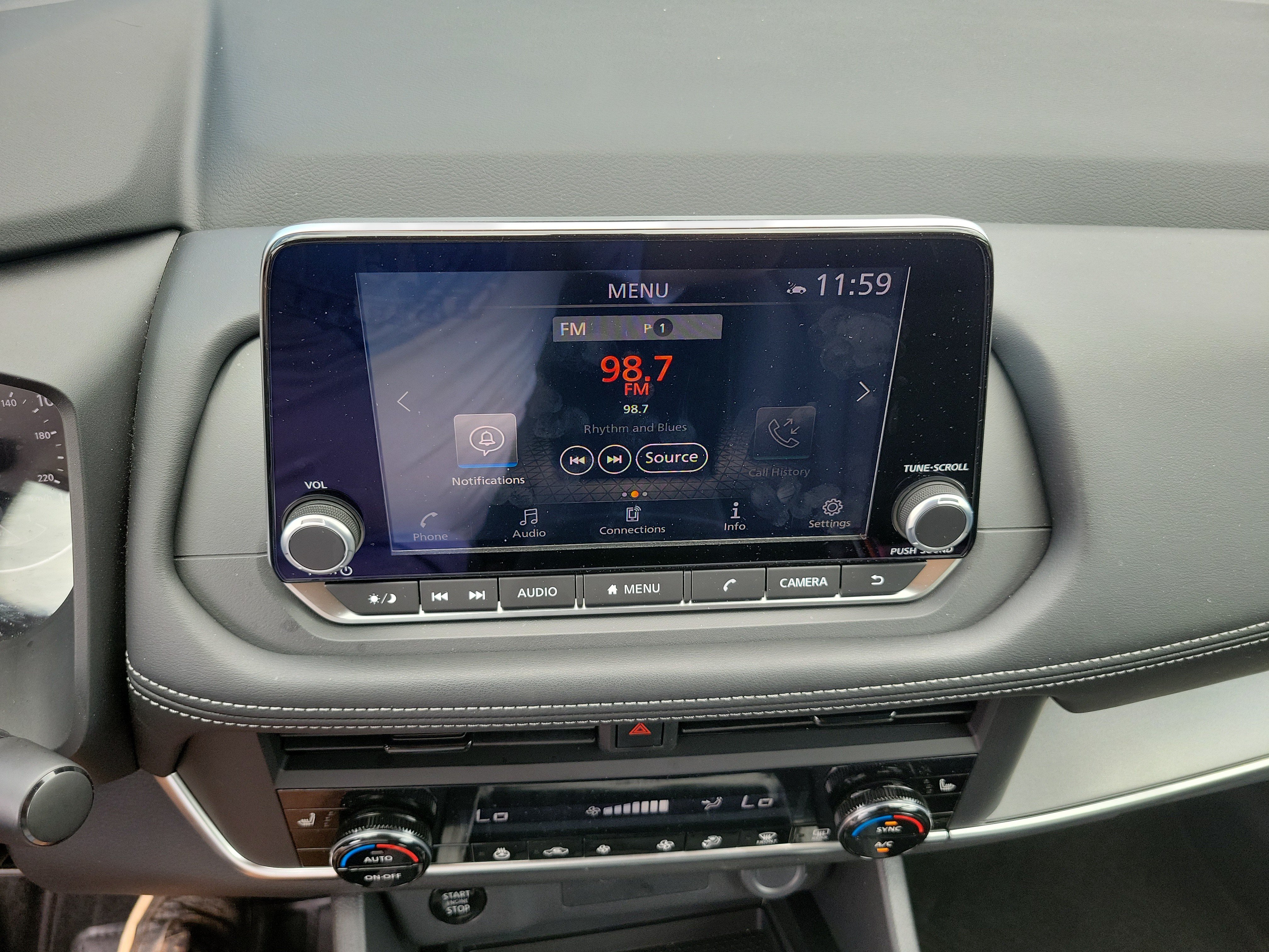 Used 2026 Nissan Rogue Dark Armor FWD image 15