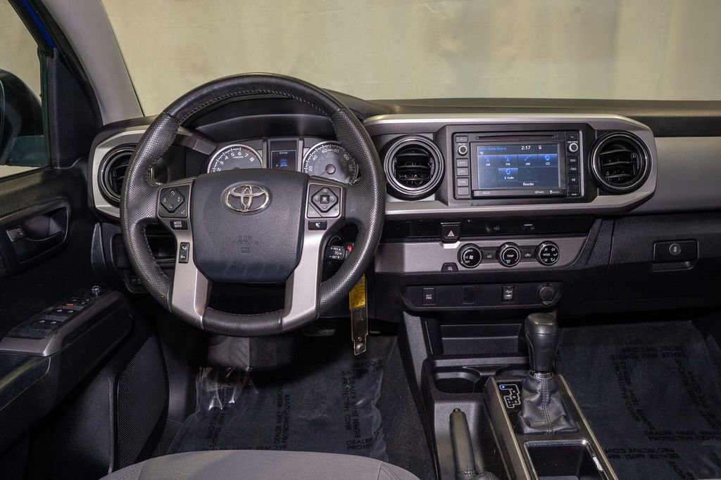 Used 2016 Toyota Tacoma SR5 image 2