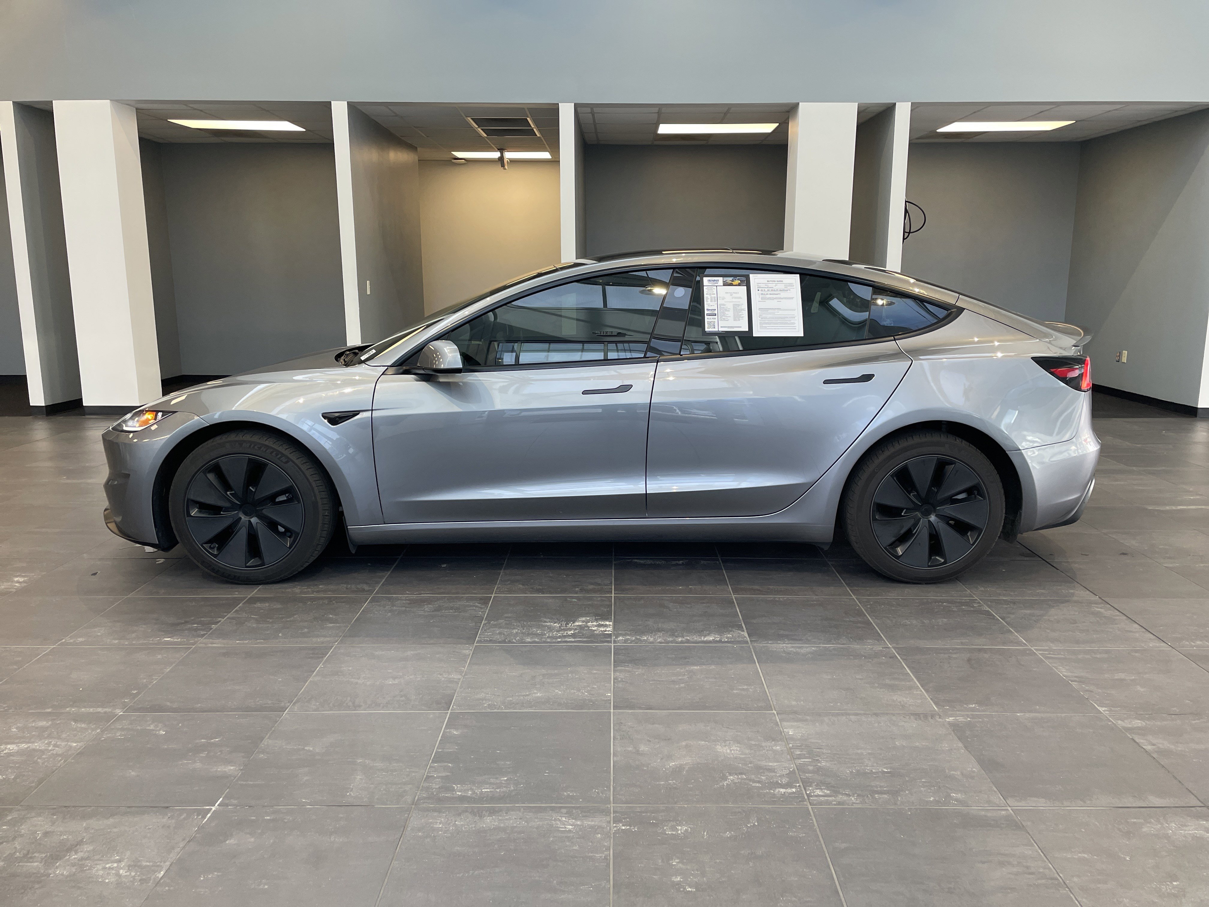 Used 2024 Tesla Model 3 Long Range RWD image 7