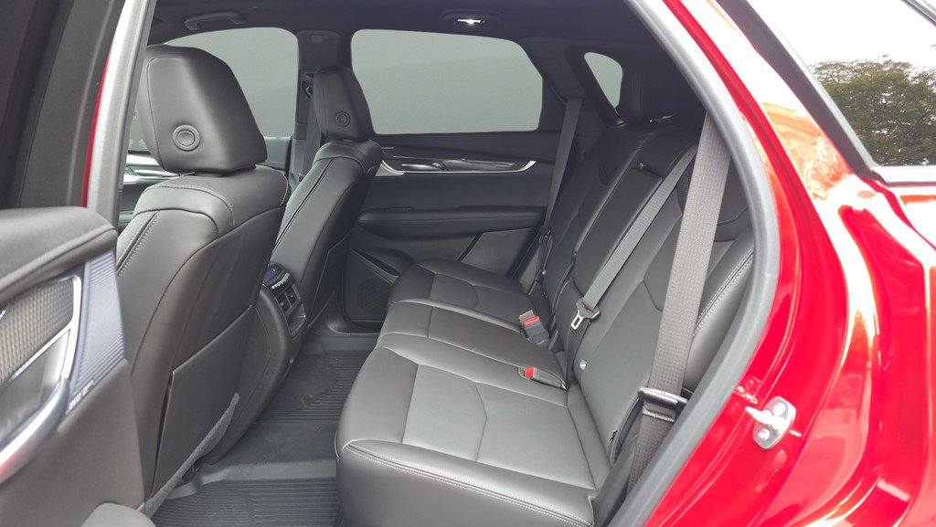 Certified 2025 Cadillac XT5 Sportv w/ Technology Package