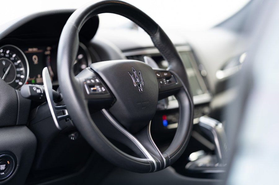 Used 2023 Maserati Levante Modena image 30