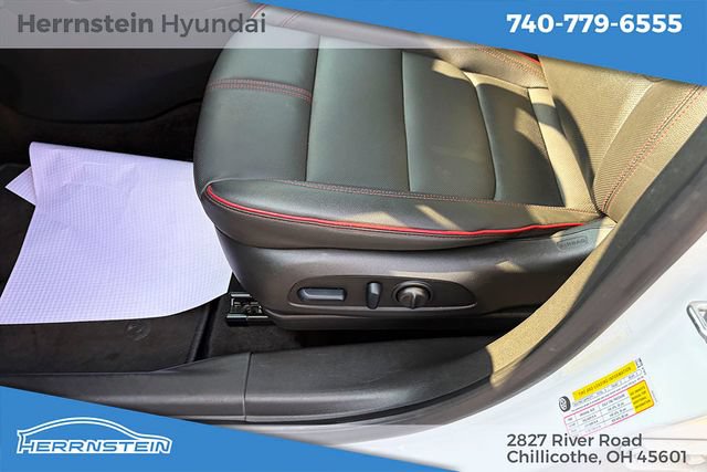 Used 2024 Chevrolet TrailBlazer RS AWD/4WD image 16