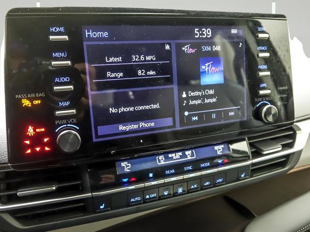 Certified 2024 Toyota Sienna XLE image 19