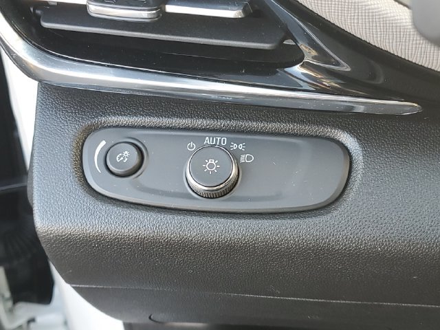 Certified 2024 Buick Envista Avenir FWD image 19