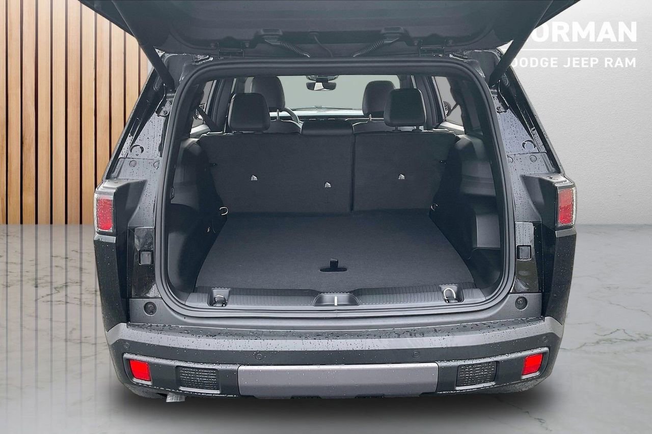 New 2026 Jeep Cherokee Limited image 23