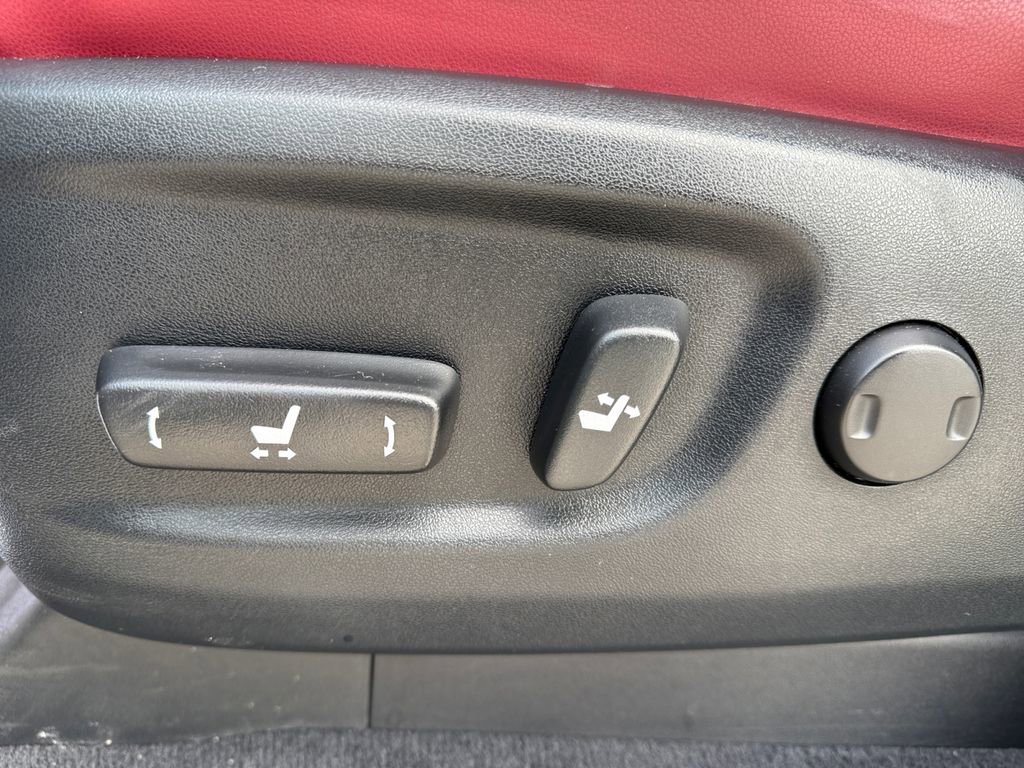 Used 2023 Lexus GX 460 Premium w/ Premium Package image 16