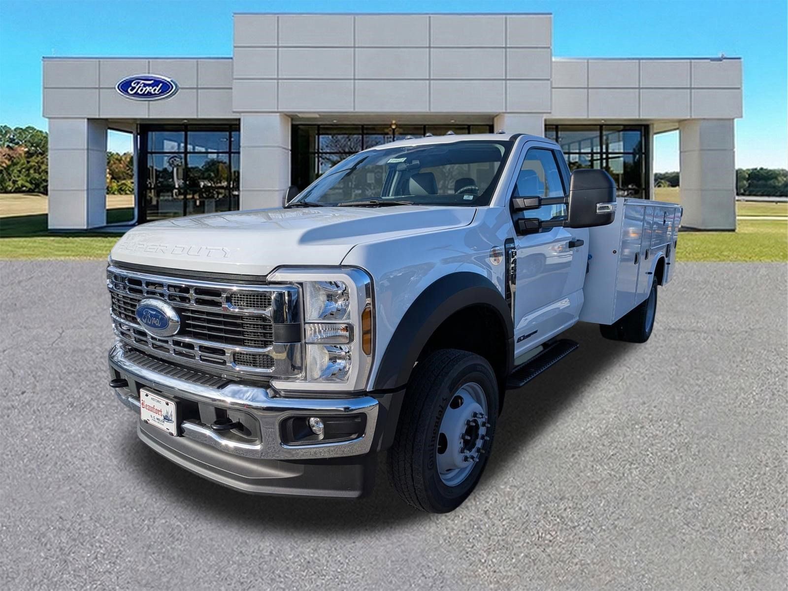 New 2025 Ford F450 XL w/ XL Chrome Package image 8