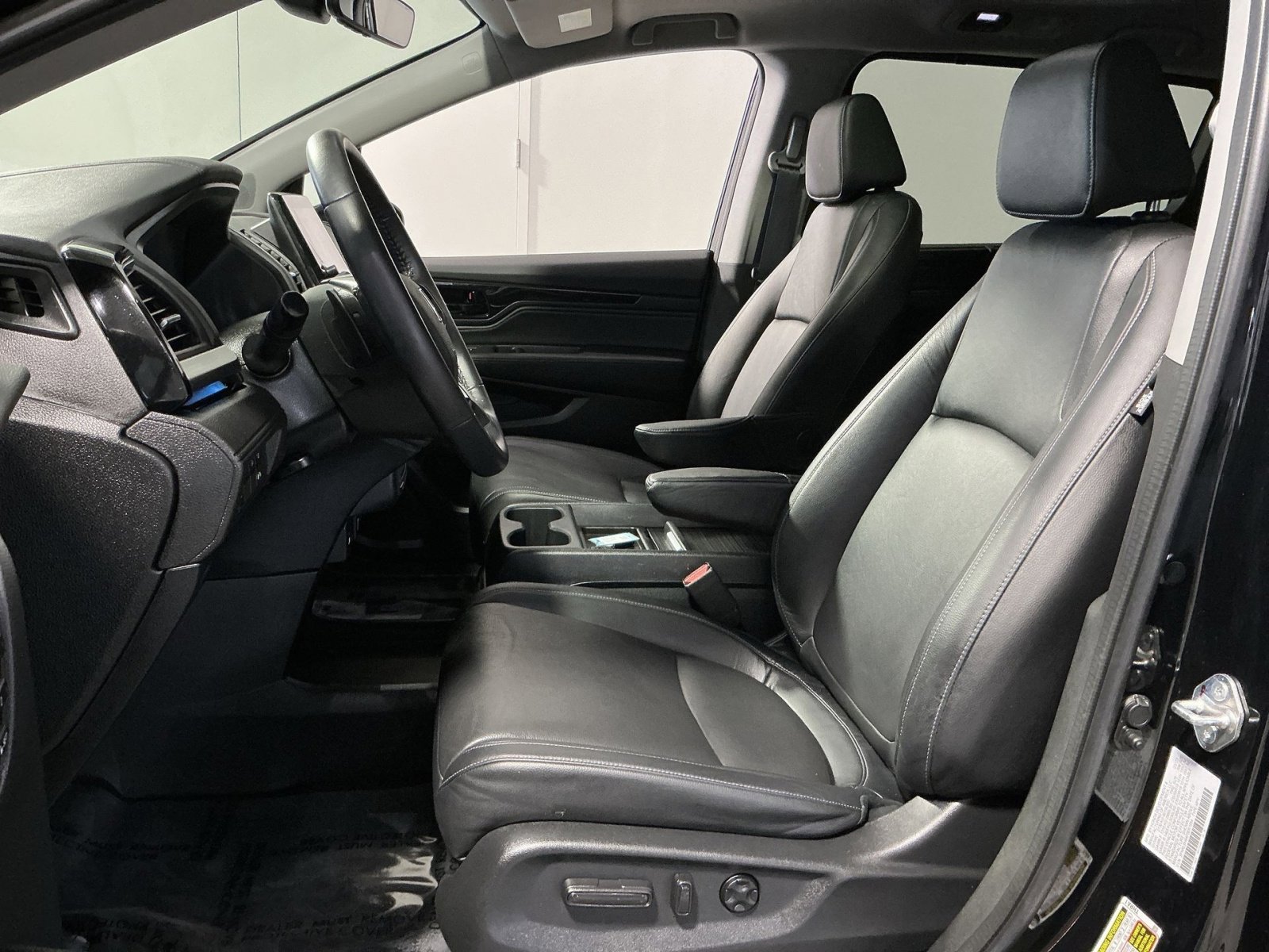 Used 2023 Honda Odyssey Touring image 14