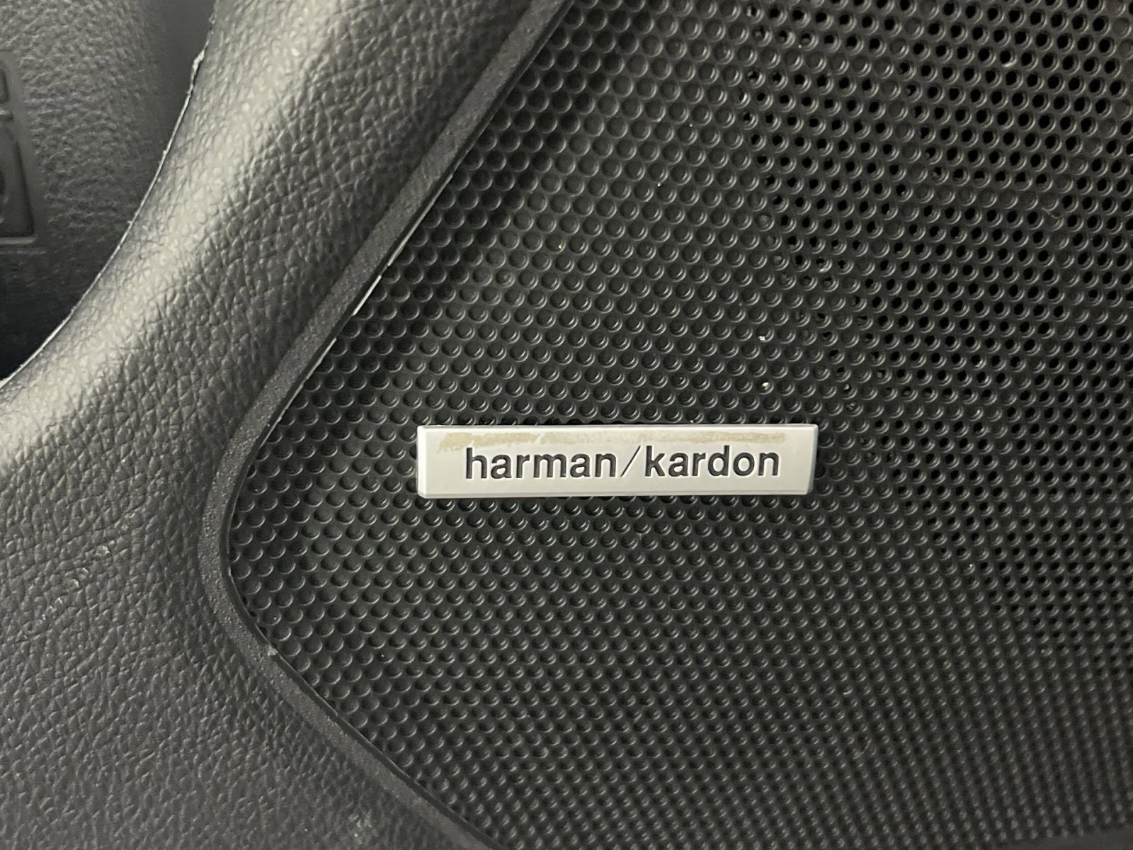 Used 2018 Subaru Outback 2.5i Touring image 32