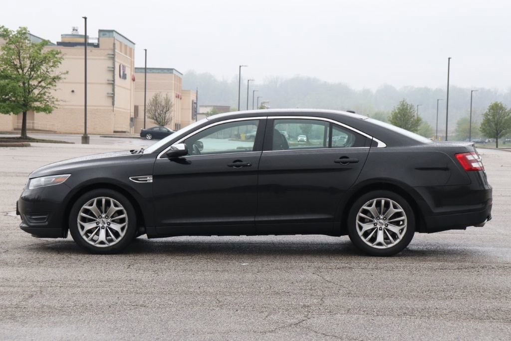 Used 2015 Ford Taurus Limited FWD image 5