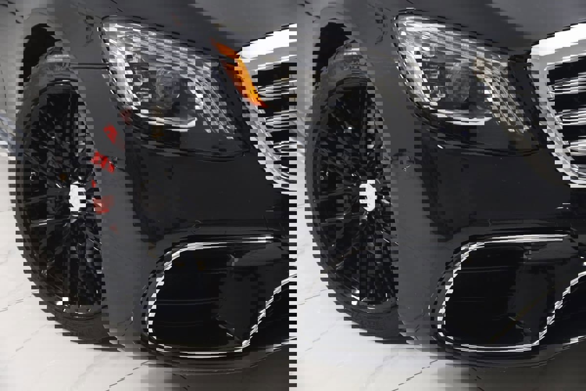 Used 2019 Mercedes-Benz S 63 AMG S 4MATIC Sedan image 26