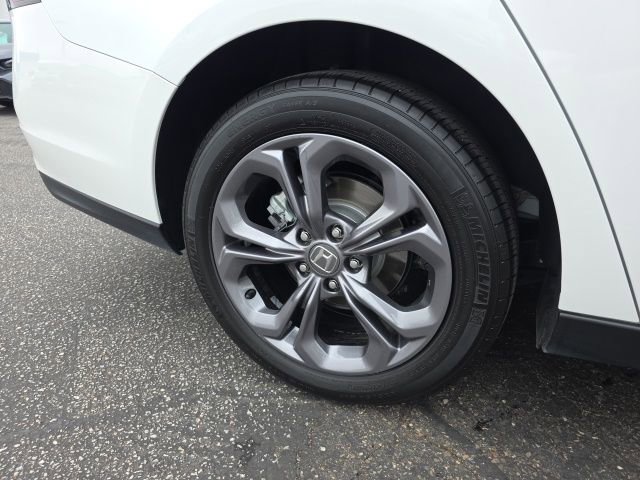 Certified 2023 Honda Accord EX image 11