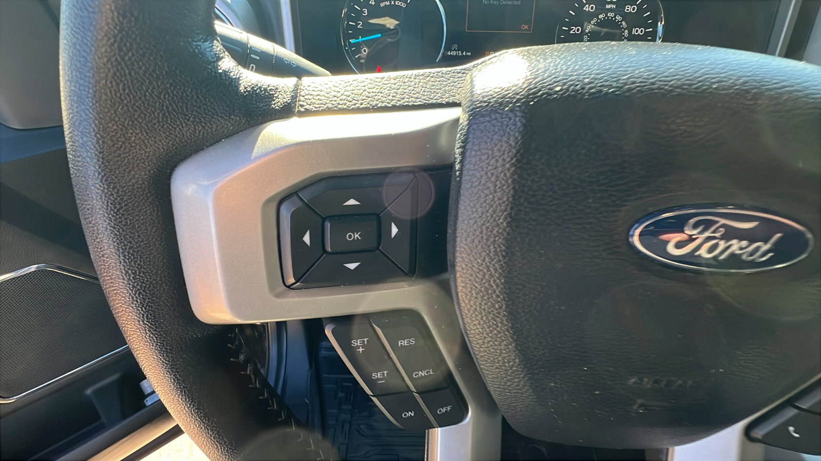 Used 2020 Ford F150 Lariat image 28