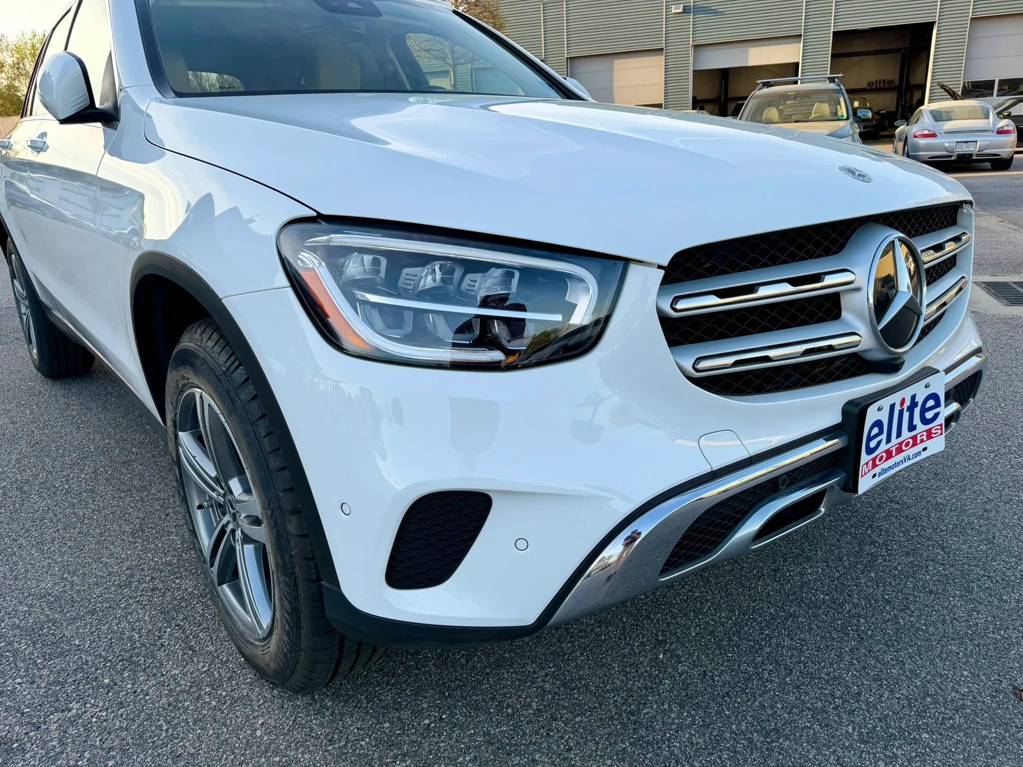 Used 2022 Mercedes-Benz GLC 300 4MATIC w/ Multimedia Package Lite image 13