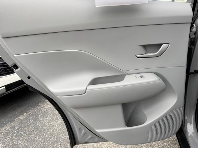 Used 2024 Hyundai Kona SEL w/ Convenience Package image 12