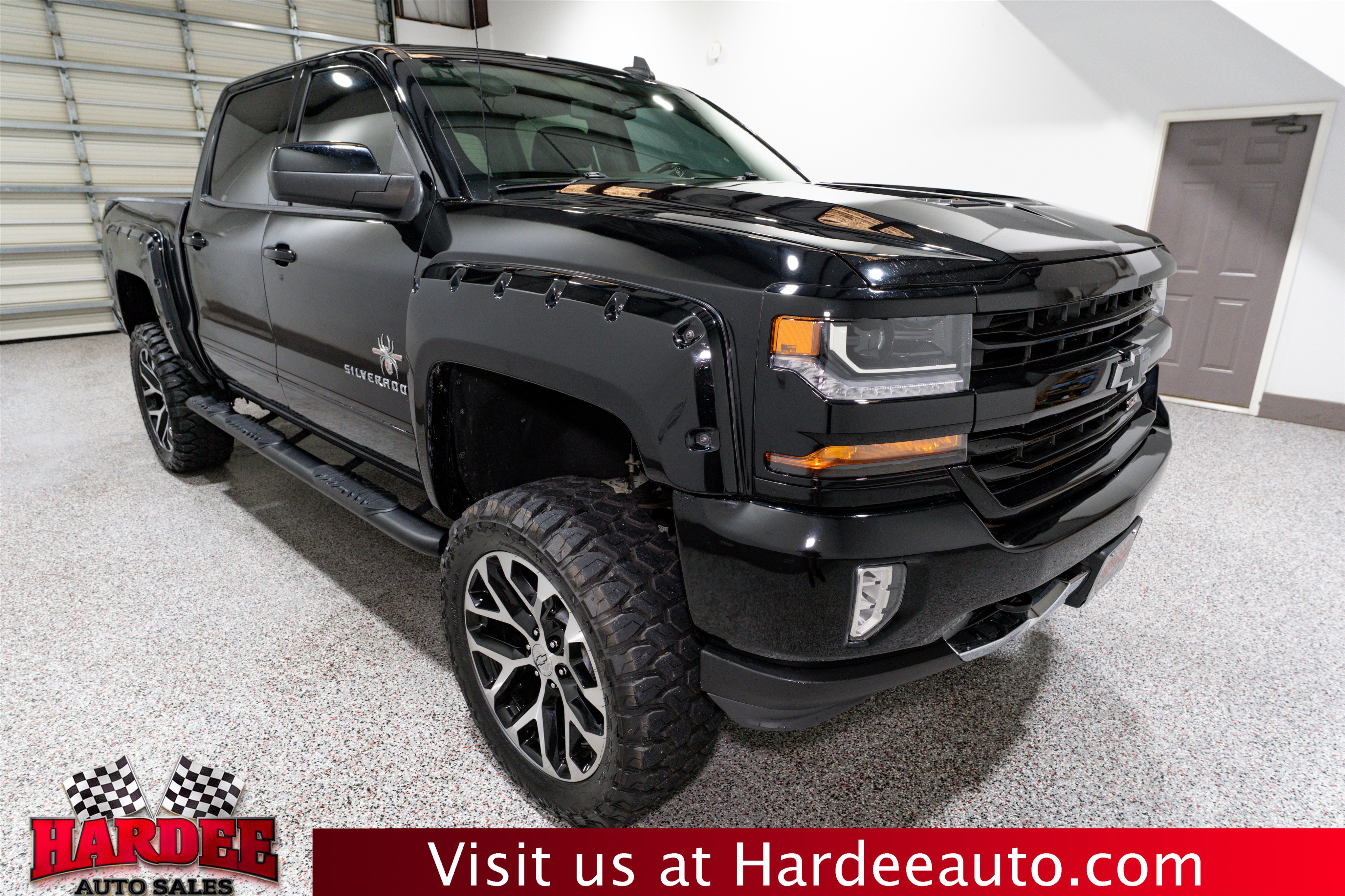Used 2018 Chevrolet Silverado 1500 LT w/ All Star Edition image 6