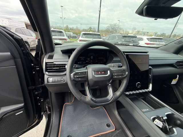 New 2026 GMC Acadia AT4 w/ Luxury Package AWD/4WD image 12