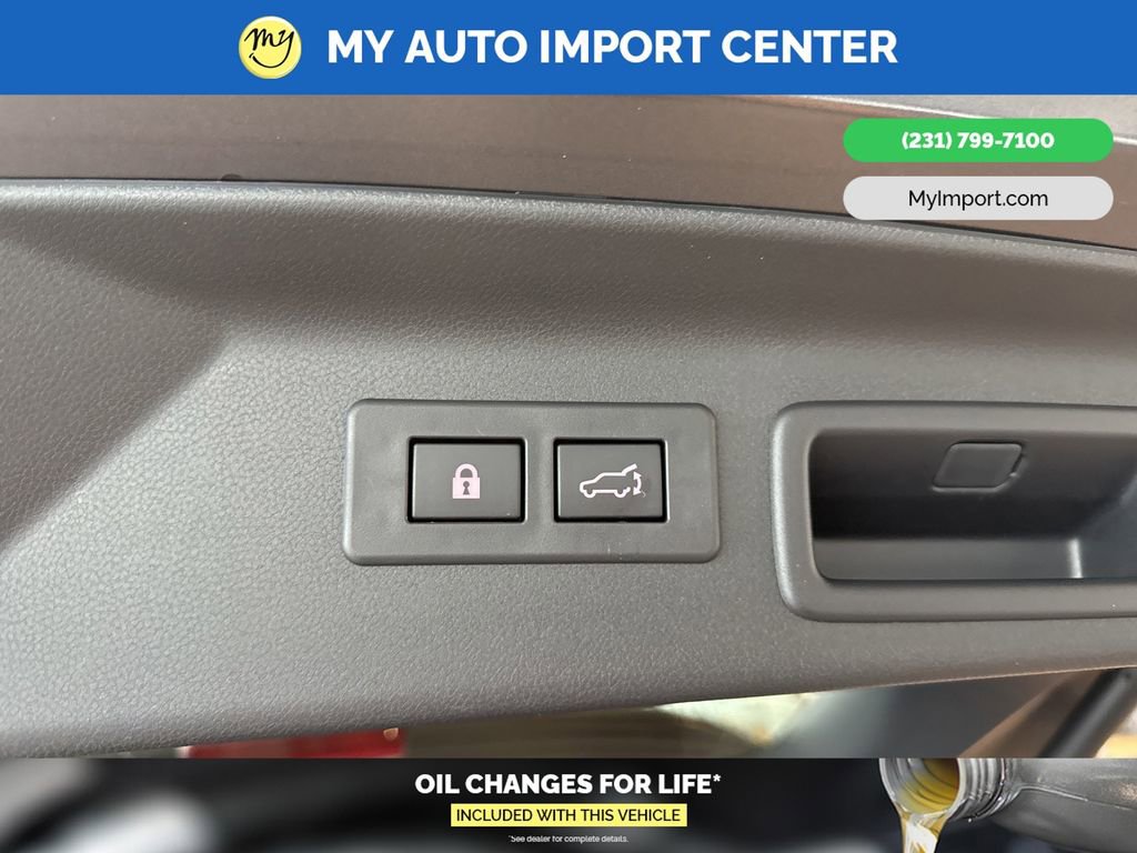 Used 2025 Subaru Forester Premium AWD/4WD image 25