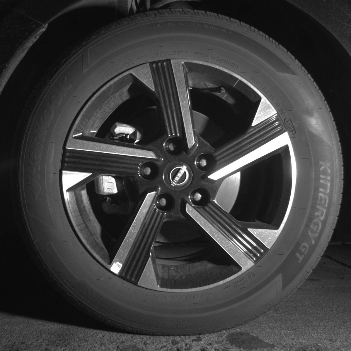 Used 2025 Nissan Sentra SV image 12