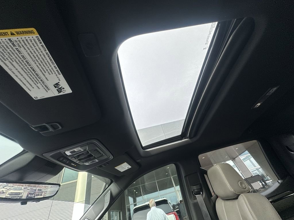Used 2025 Chevrolet Silverado 1500 ZR2 w/ Technology Package image 28