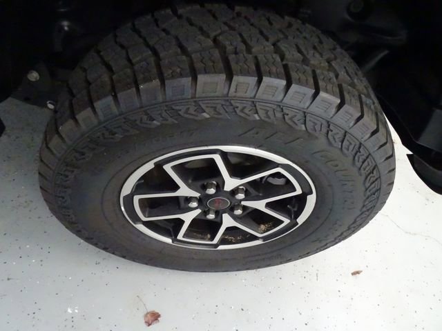 Certified 2024 Jeep Wrangler Unlimited Rubicon w/ Capability Package image 27