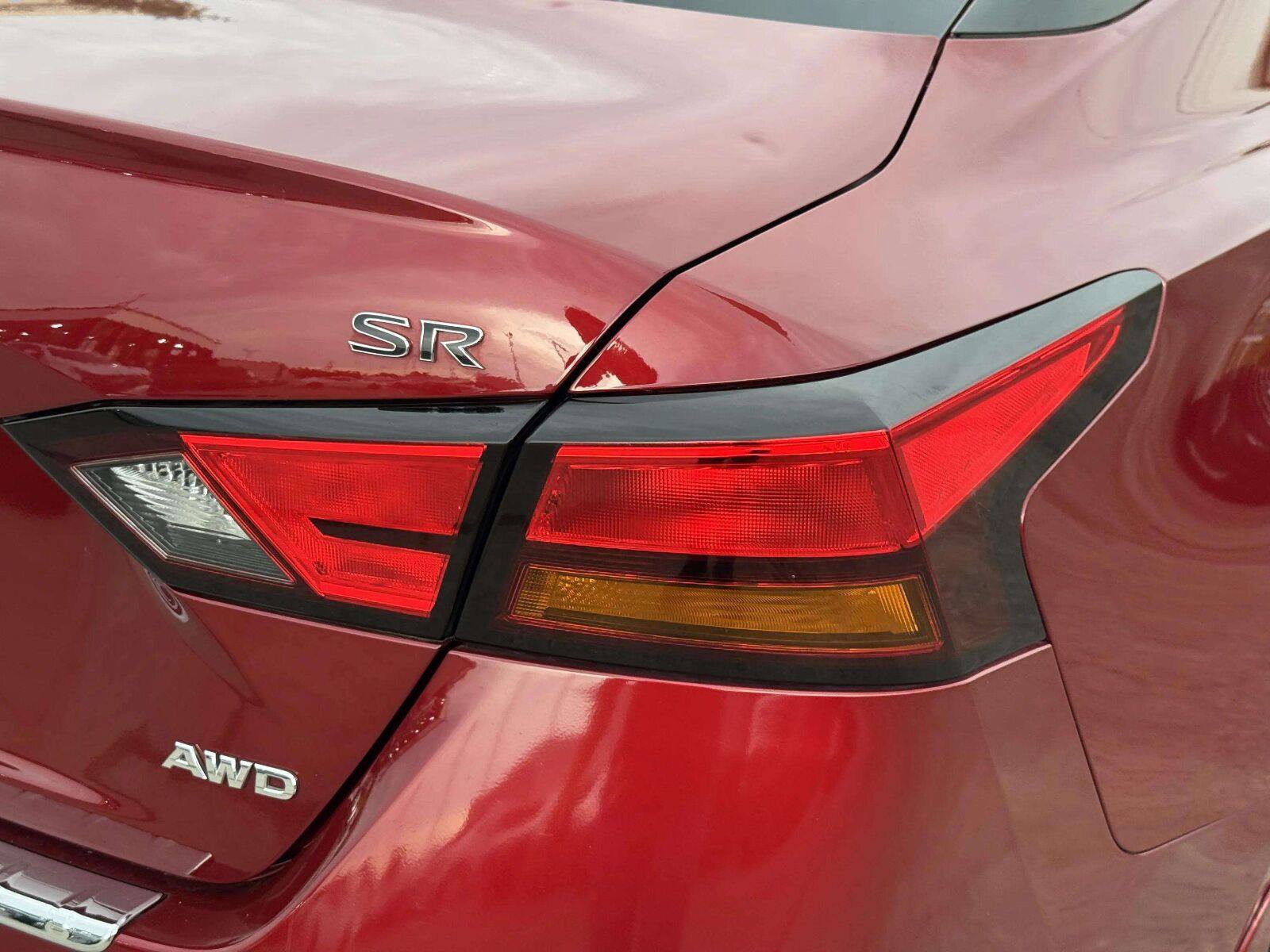 Used 2022 Nissan Altima 2.5 SR AWD/4WD image 15