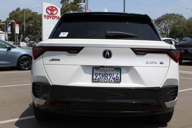 Used 2024 Acura ZDX A-Spec RWD image 10