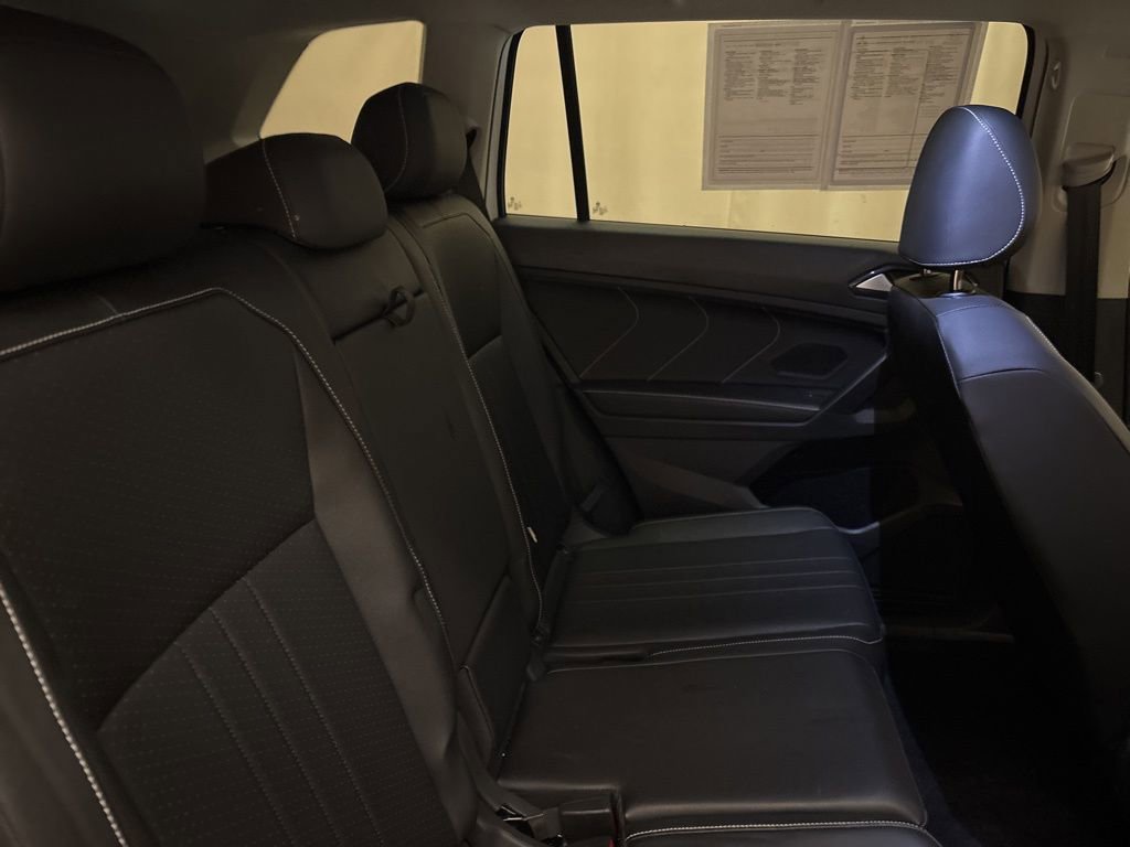 Used 2024 Volkswagen Tiguan SE image 20