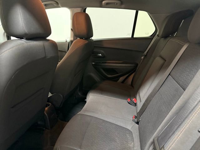 Used 2022 Chevrolet Trax LS w/ Tint and Cruise Package image 20