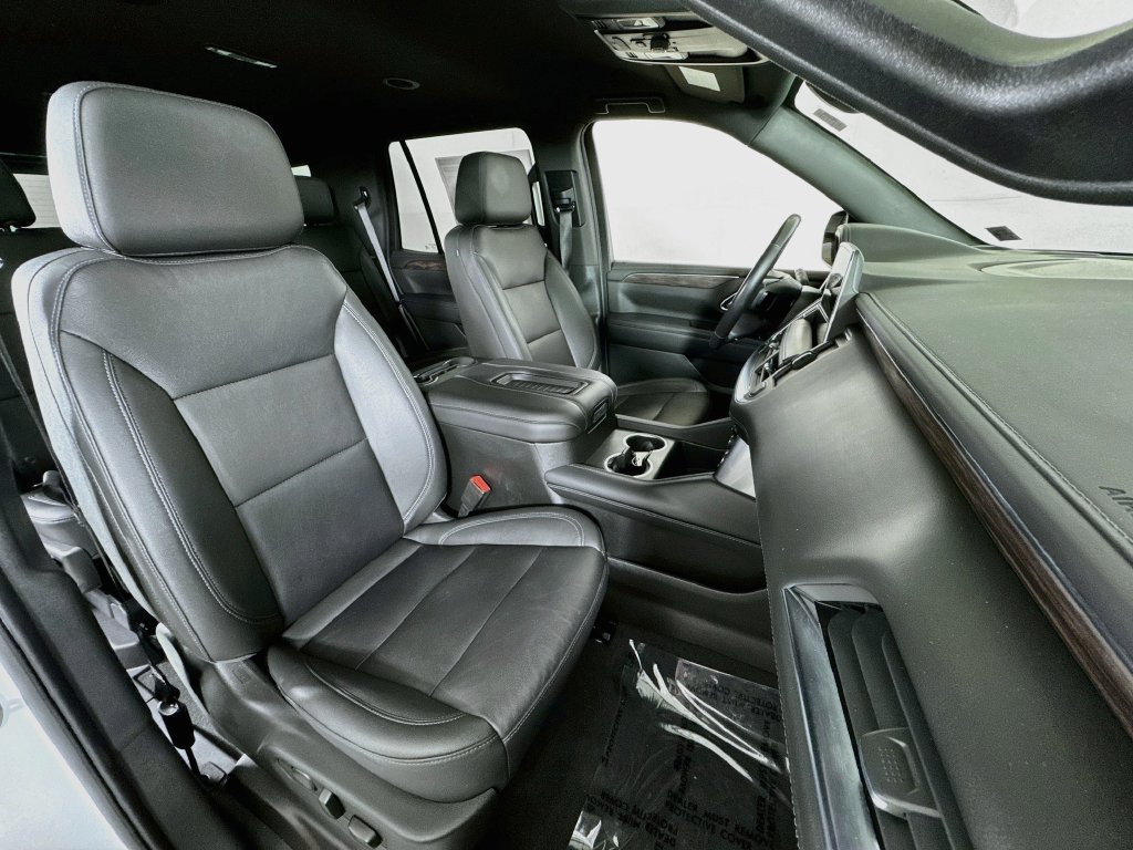 Used 2022 Chevrolet Tahoe LT w/ Luxury Package AWD/4WD image 30