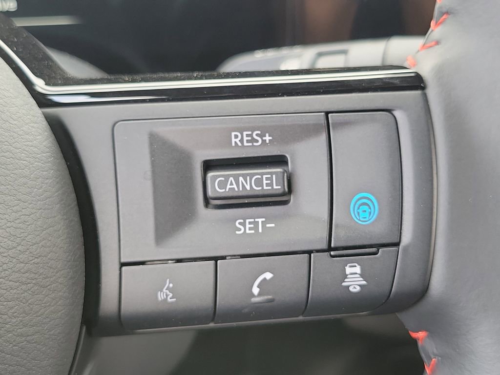 New 2025 Nissan Kicks SR image 8