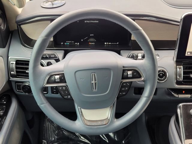 Used 2018 Lincoln Navigator L Black Label w/ Cargo Package AWD/4WD image 10