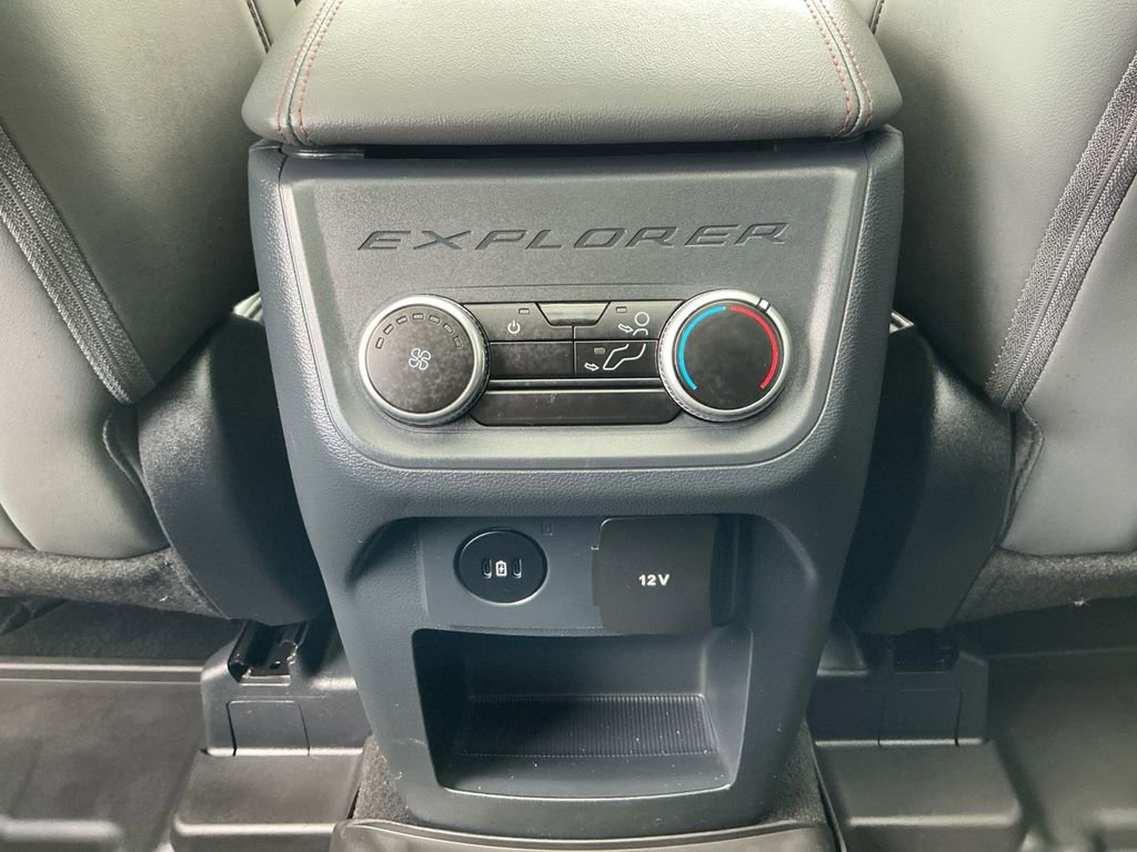 Used 2025 Ford Explorer Active w/ Active Comfort Package AWD/4WD image 20