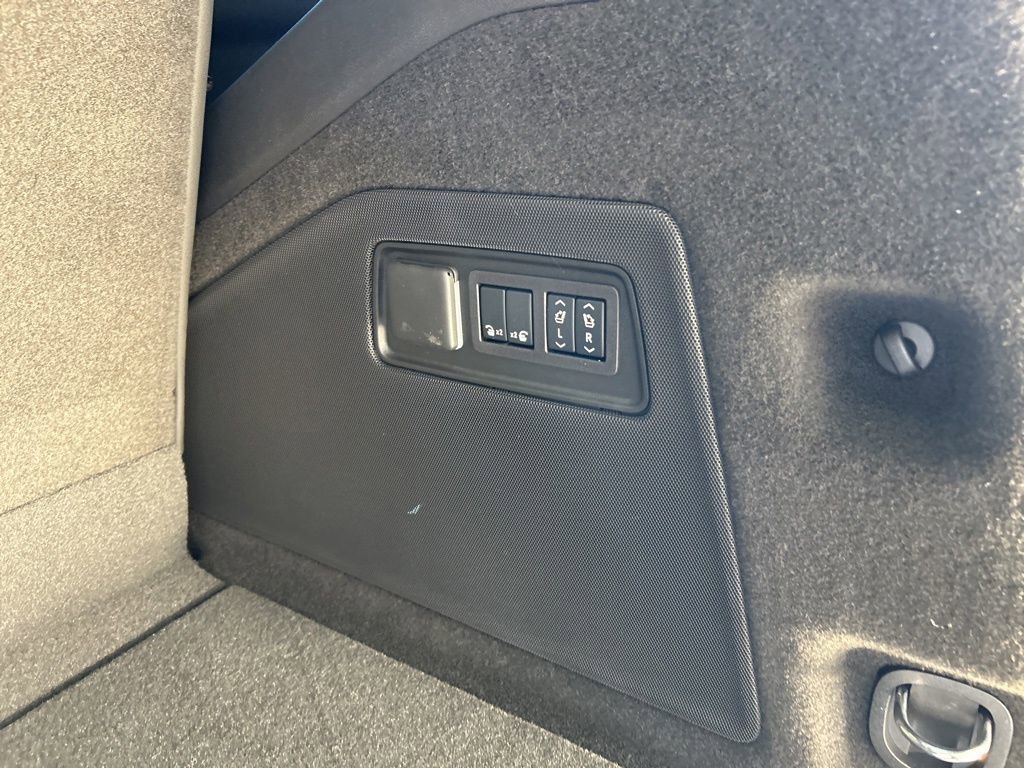 Used 2026 Cadillac Escalade Sport image 41