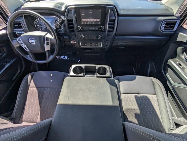 Used 2022 Nissan Titan S image 16