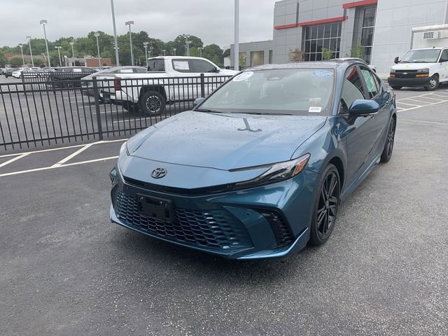 Used 2025 Toyota Camry XSE w/ Premium Plus Package FWD image 4