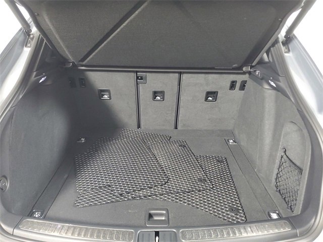 Used 2024 Porsche Macan image 6