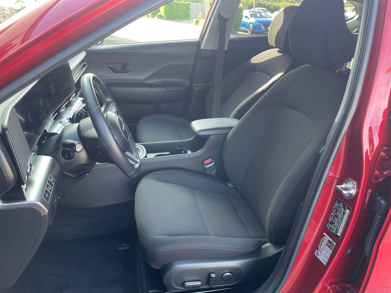 Used 2025 Hyundai Kona SEL FWD image 37