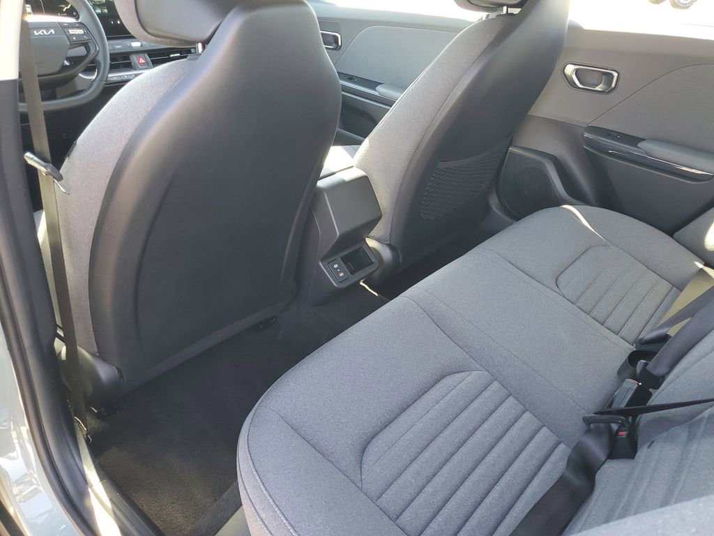 Used 2025 Kia K4 EX image 22