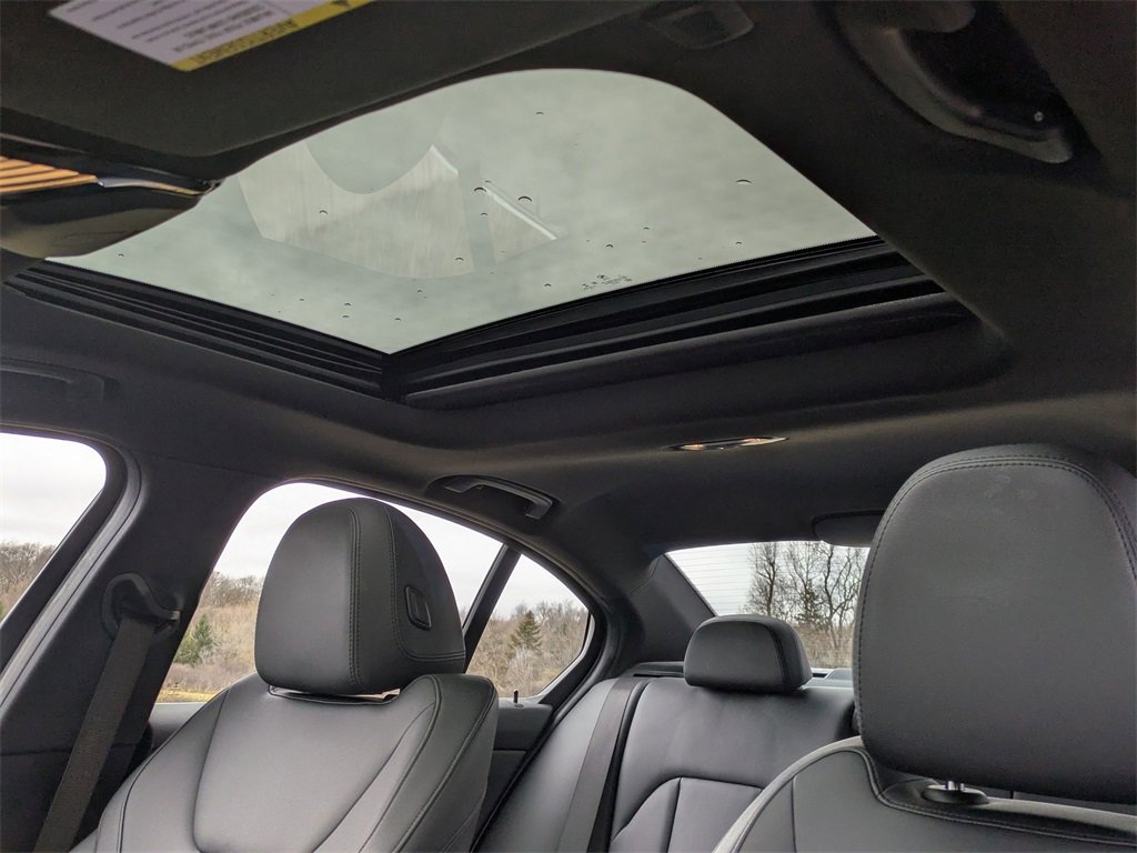 Used 2019 BMW 330i xDrive Sedan w/ Convenience Package image 12