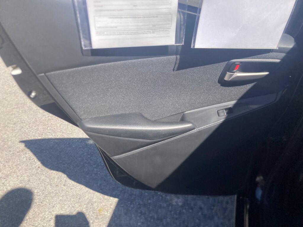 Used 2020 Toyota Yaris LE FWD image 16