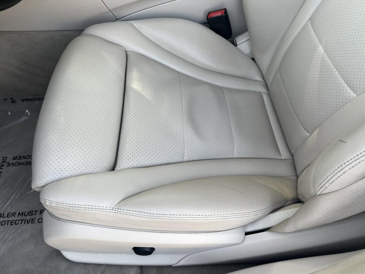 Used 2015 Mercedes-Benz C 300 4MATIC Sedan image 27