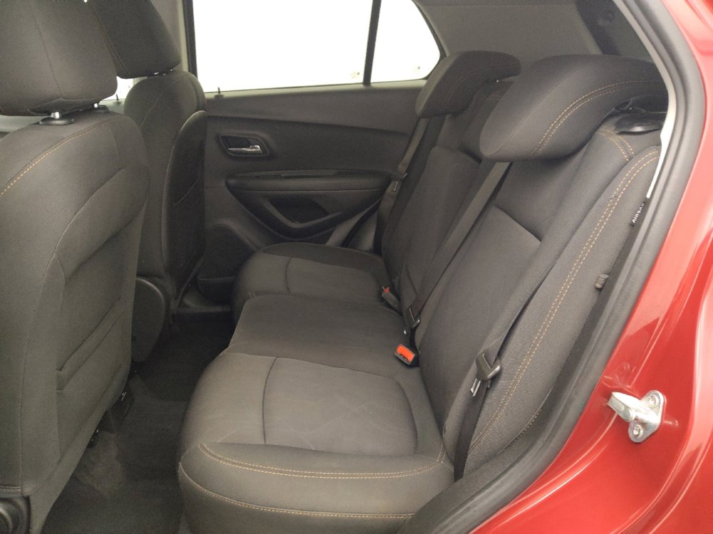 Used 2020 Chevrolet Trax LT image 18