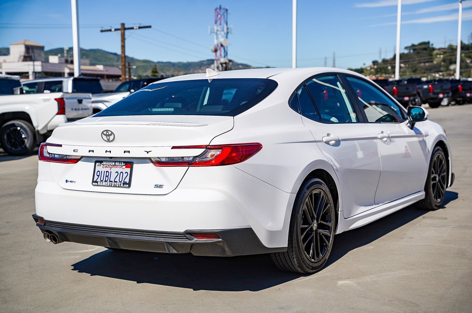 Certified 2025 Toyota Camry SE w/ Convenience Package image 11
