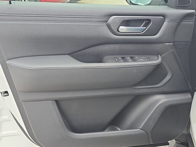 New 2026 Nissan Armada SV image 20